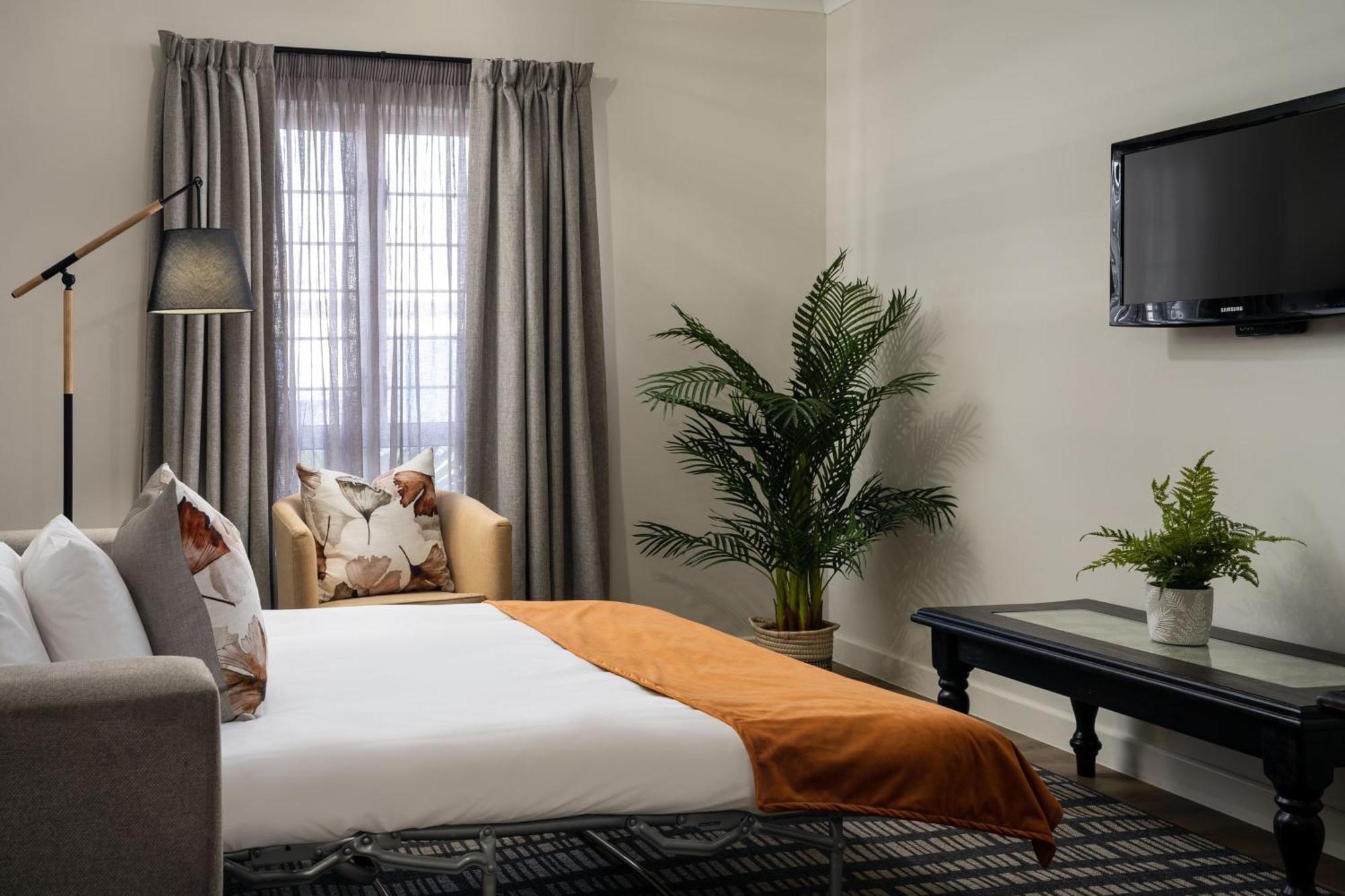 Protea Hotel By Marriott Walvis Bay Indongo Экстерьер фото
