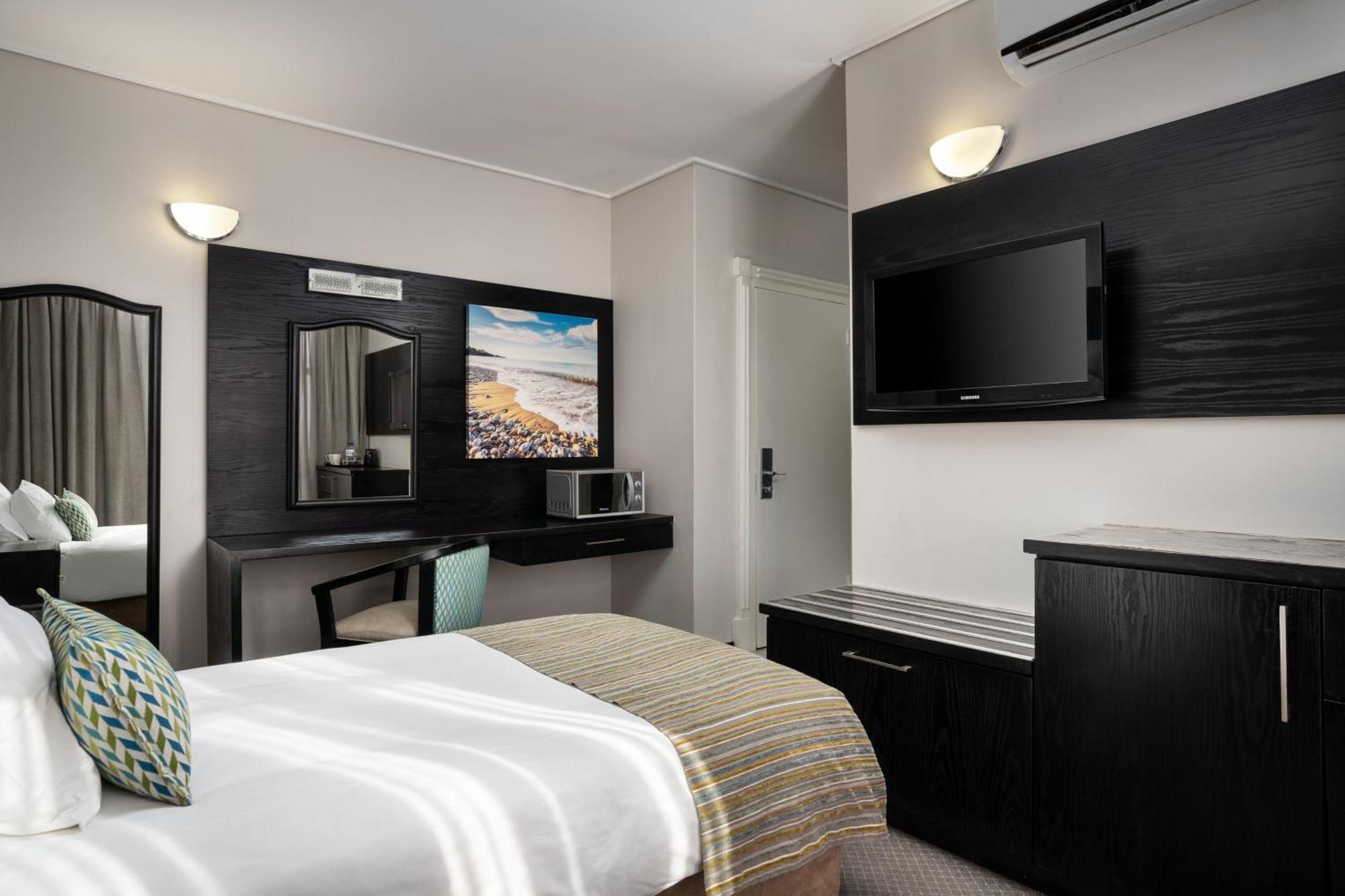 Protea Hotel By Marriott Walvis Bay Indongo Экстерьер фото
