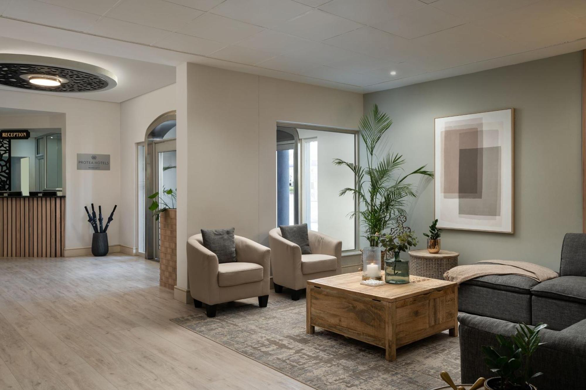 Protea Hotel By Marriott Walvis Bay Indongo Экстерьер фото